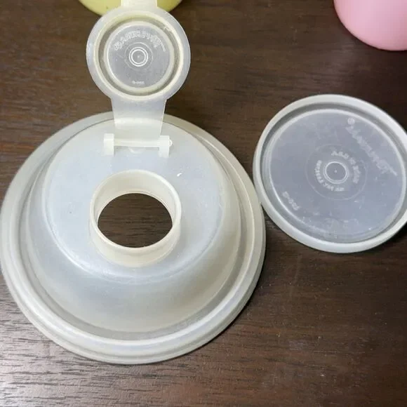 Vtg Yellow Tupperware Quick Shake Mix Container Shaker w/ Lid & Pink Tumbler - Picture 10 of 10